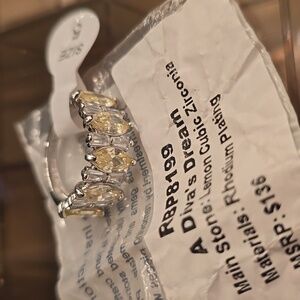 A Diva's Dream RBP8199 Size 5 Bomb Party Ring